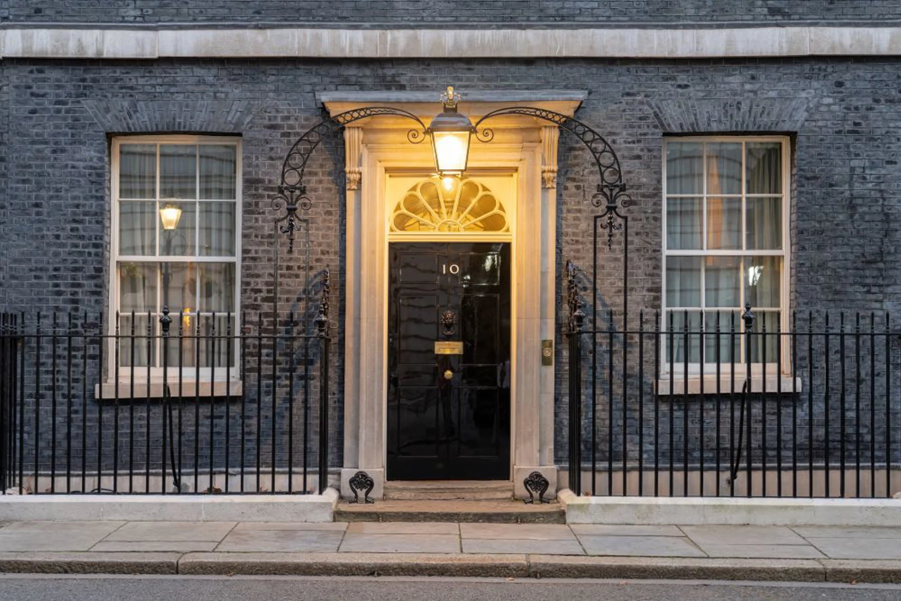 Photo of 10 Downing Street front door