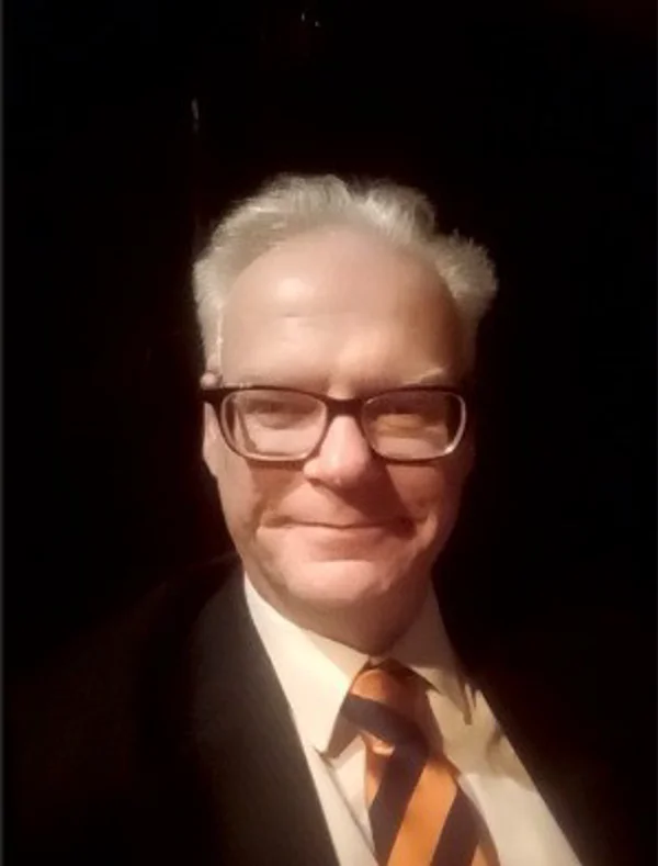 Lee Gibbs, Variety Officer